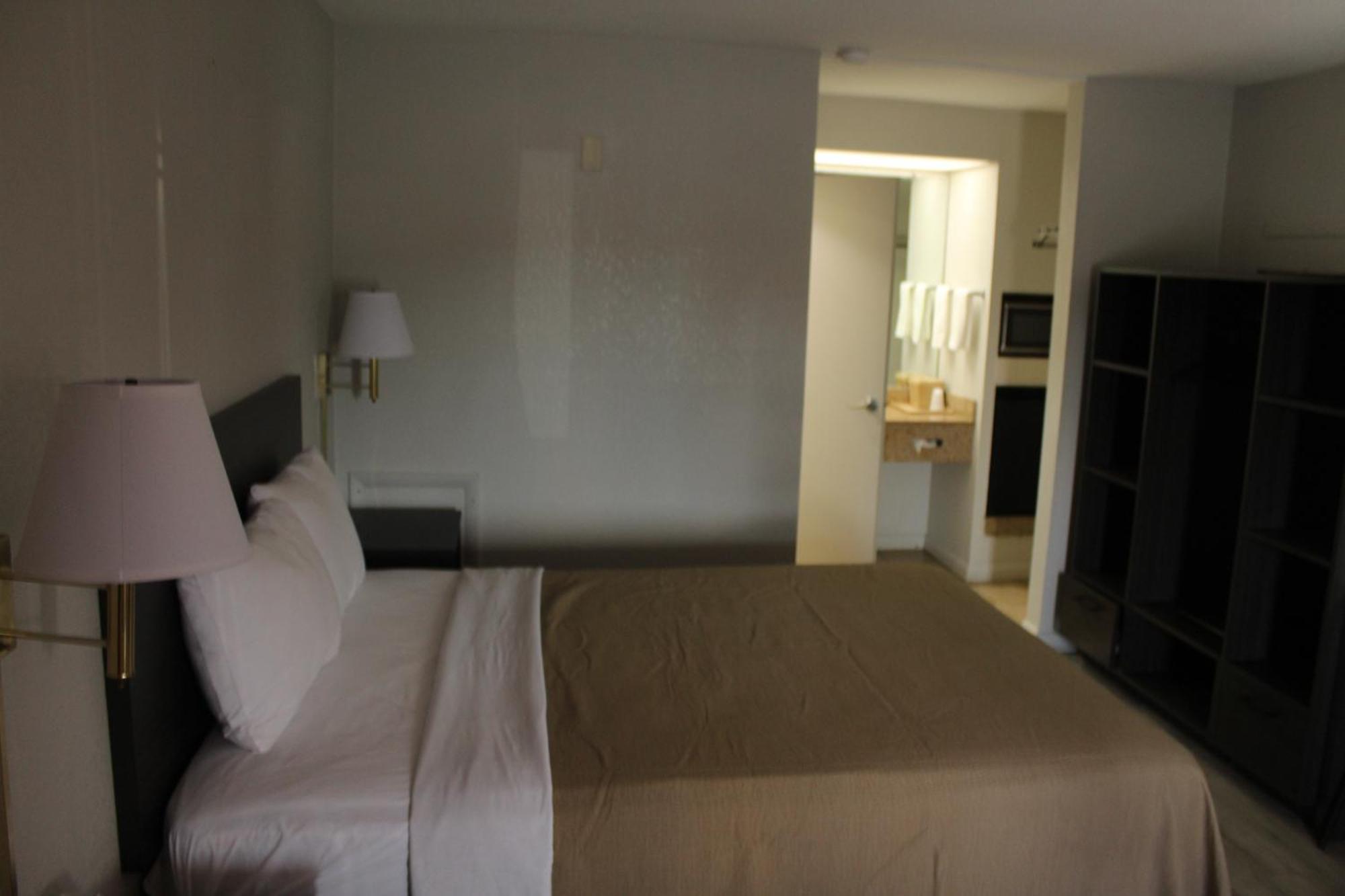 Vip Inn And Suites Хантсвилл Экстерьер фото