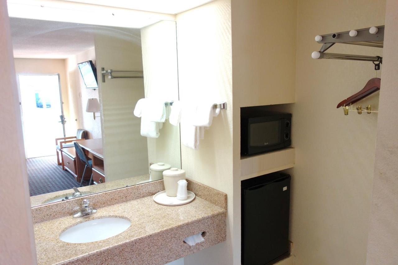 Vip Inn And Suites Хантсвилл Экстерьер фото