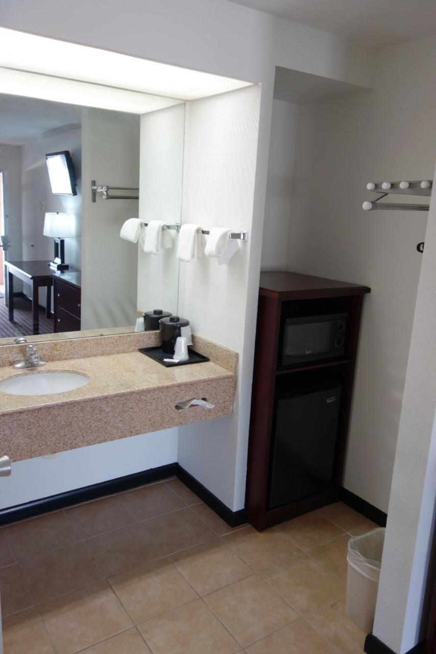 Vip Inn And Suites Хантсвилл Экстерьер фото